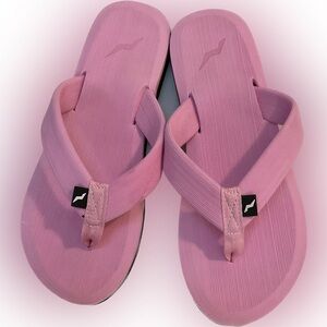 EUC Norty Light Pink Flip Flops Sandals approx size 9